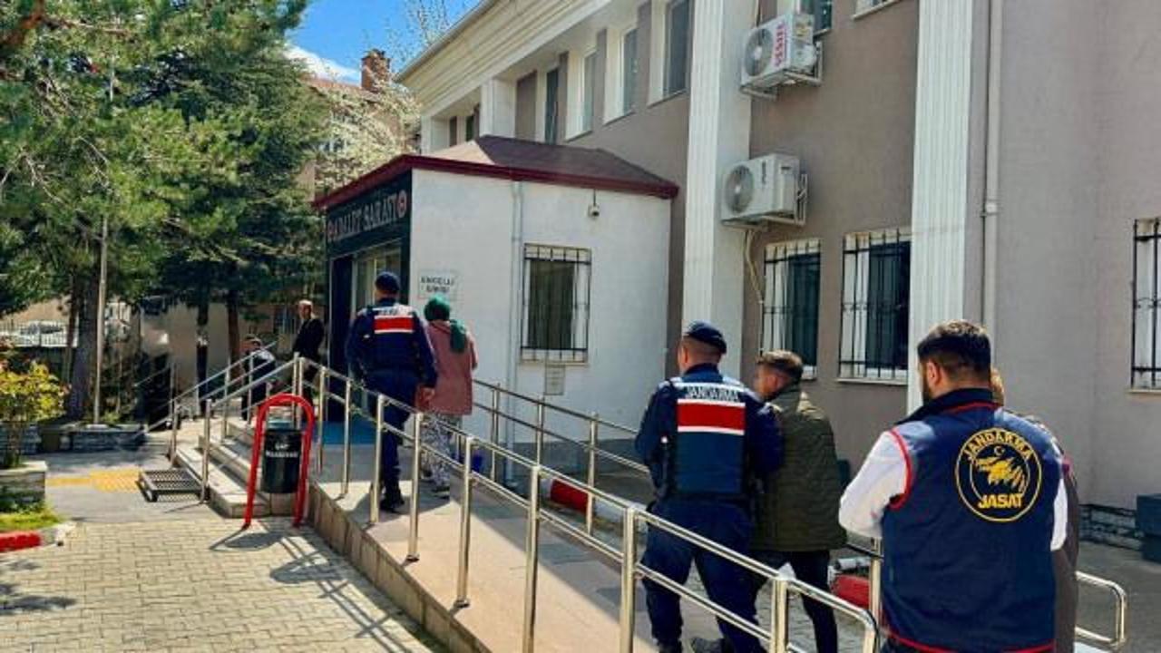 Afyonkarahisar'daki ş&uuml;pheli &ouml;l&uuml;m &ccedil;&ouml;z&uuml;ld&uuml;! İntihar denildi cinayet &ccedil;ıktı 