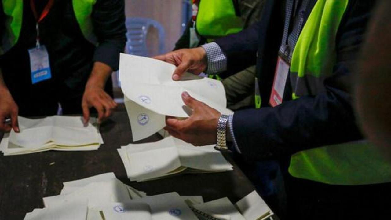 Filistin'de g&ouml;zler se&ccedil;im sonu&ccedil;larında!