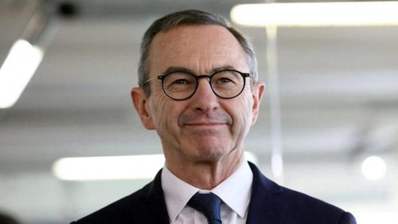 Fransa'da cumhurbaşkanlığına ilk aday belli oldu