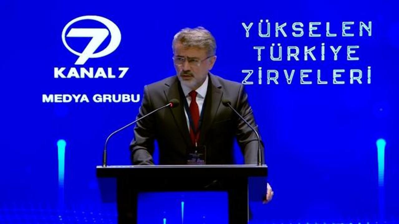 FSMV Rekt&ouml;r&uuml; Şimşek: Belirsizlik d&ouml;nemlerinde krizleri y&ouml;netme kapasitesi belirleyicidir