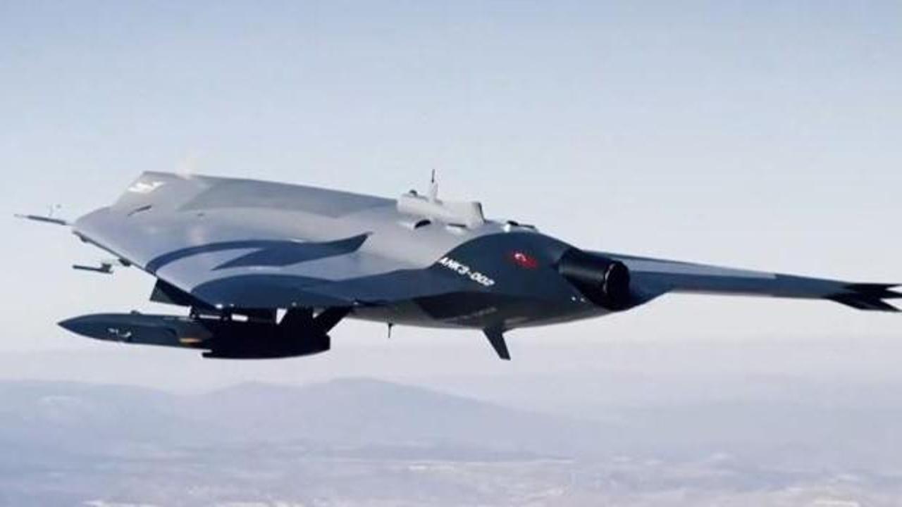 Türk Silahlı Kuvvetleri'nin Yeni İHA'sı Süper Şimşek, Düşman Sistemlerini Yanıltma Kabiliyetiyle Öne Çıkıyor