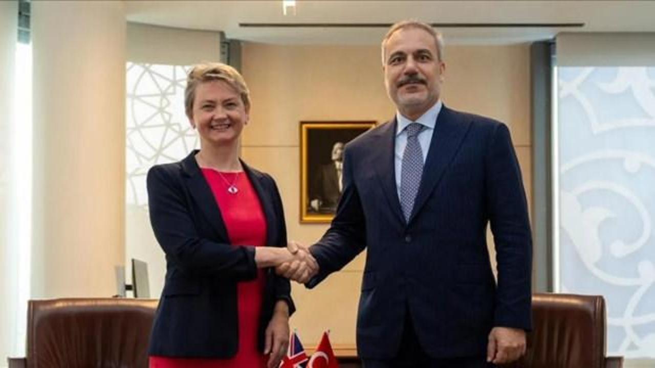 İngiltere Dışişleri Bakanı Cooper, Türkiye'nin Küresel Güvenlikteki Rolünü Vurguladı