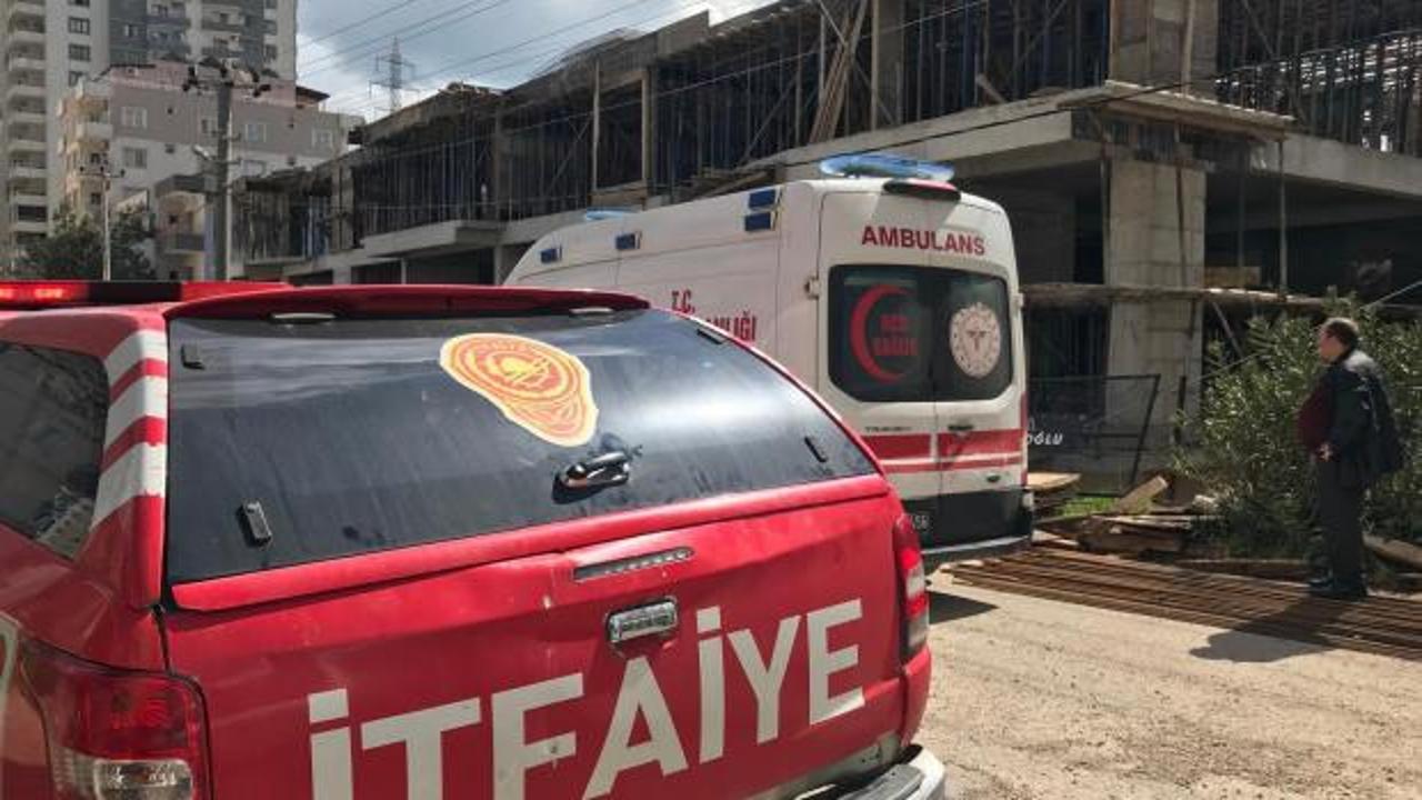  Mardin'de feci kaza! Elektrik akımına kapılan inşaat iş&ccedil;isi 3. kattan d&uuml;şt&uuml;!