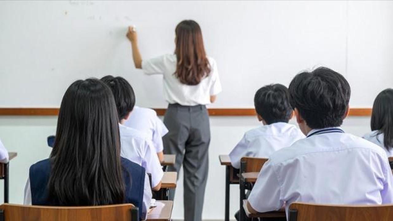 MEB duyurdu! &Ouml;ğretmenlerin yer değiştirme takvimi belli oldu