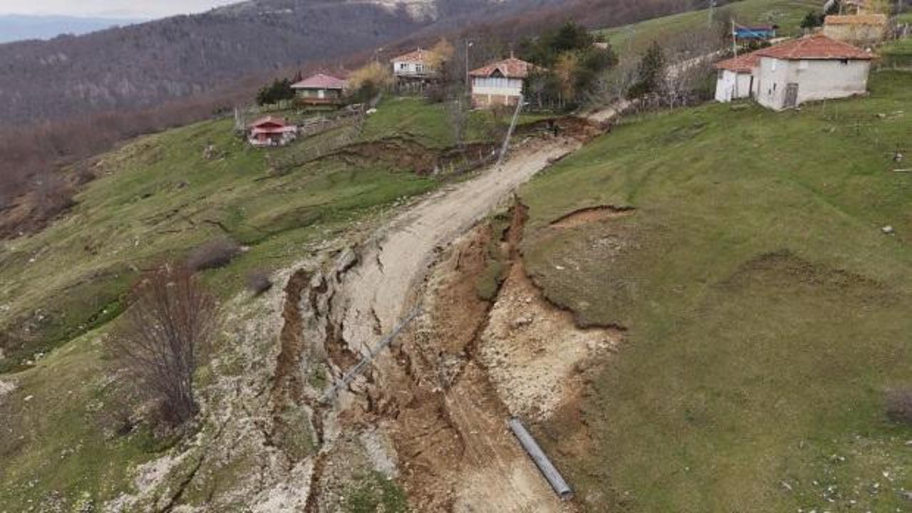 Samsun'da toprak kayması: Yaylaya ulaşım kapandı!