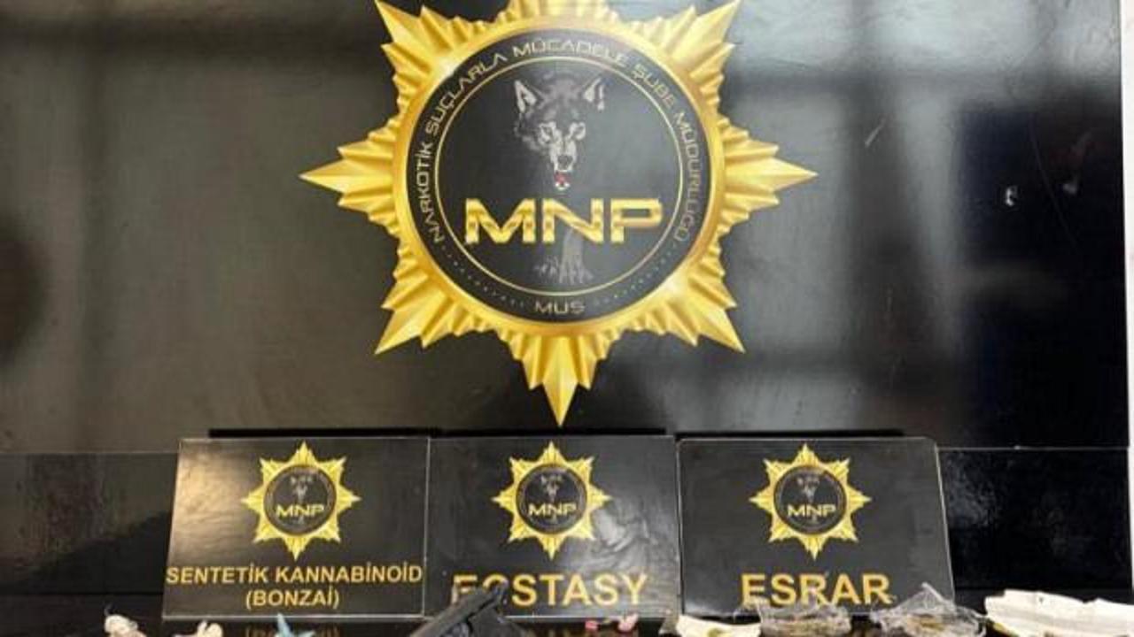 Muş&rsquo;ta uyuşturucuya darbe: 9 adrese eş zamanlı narkotik baskını!
