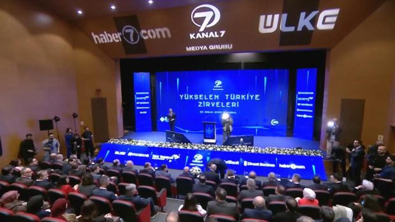 Yükselen Türkiye Zirveleri bugün Bakan Şimşek'in katılımıyla başladı