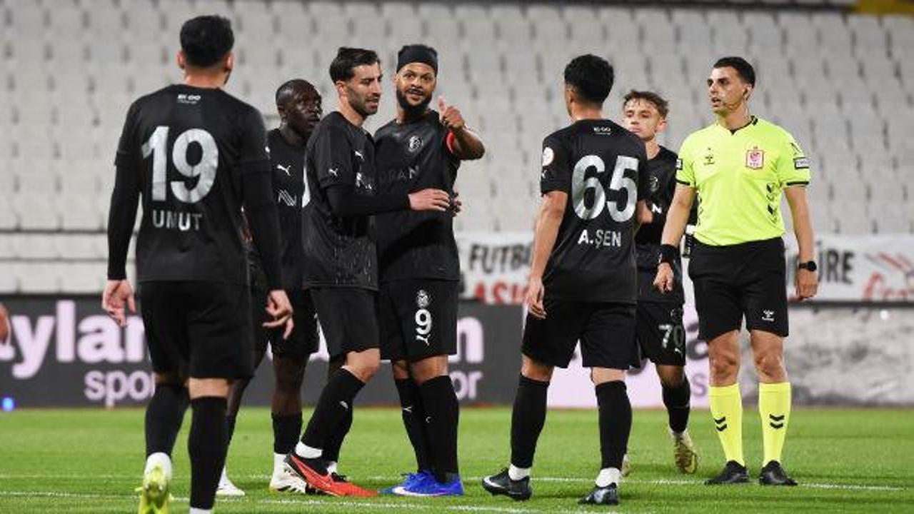 1. Lig'de sezonun son ma&ccedil;ında 5-0'lık &ccedil;ılgın skor