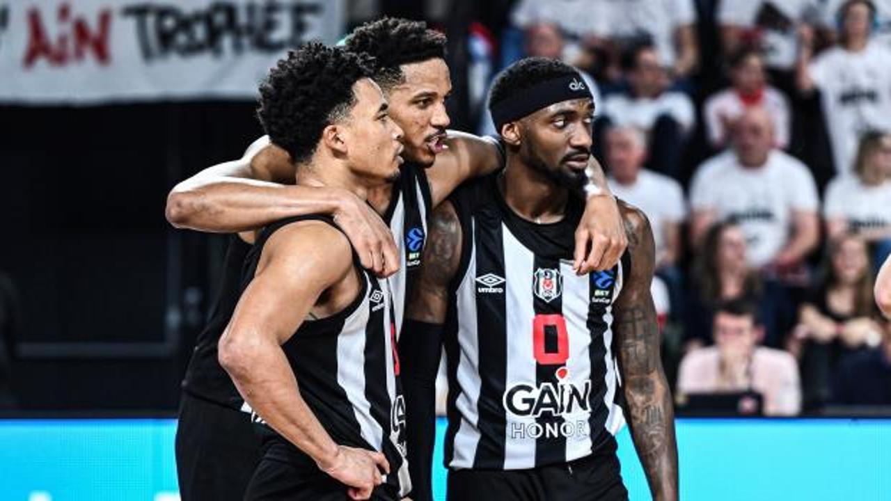 Beşiktaş'a b&uuml;y&uuml;k alkış: Son saniyeye kadar vazge&ccedil;meyen m&uuml;cadele