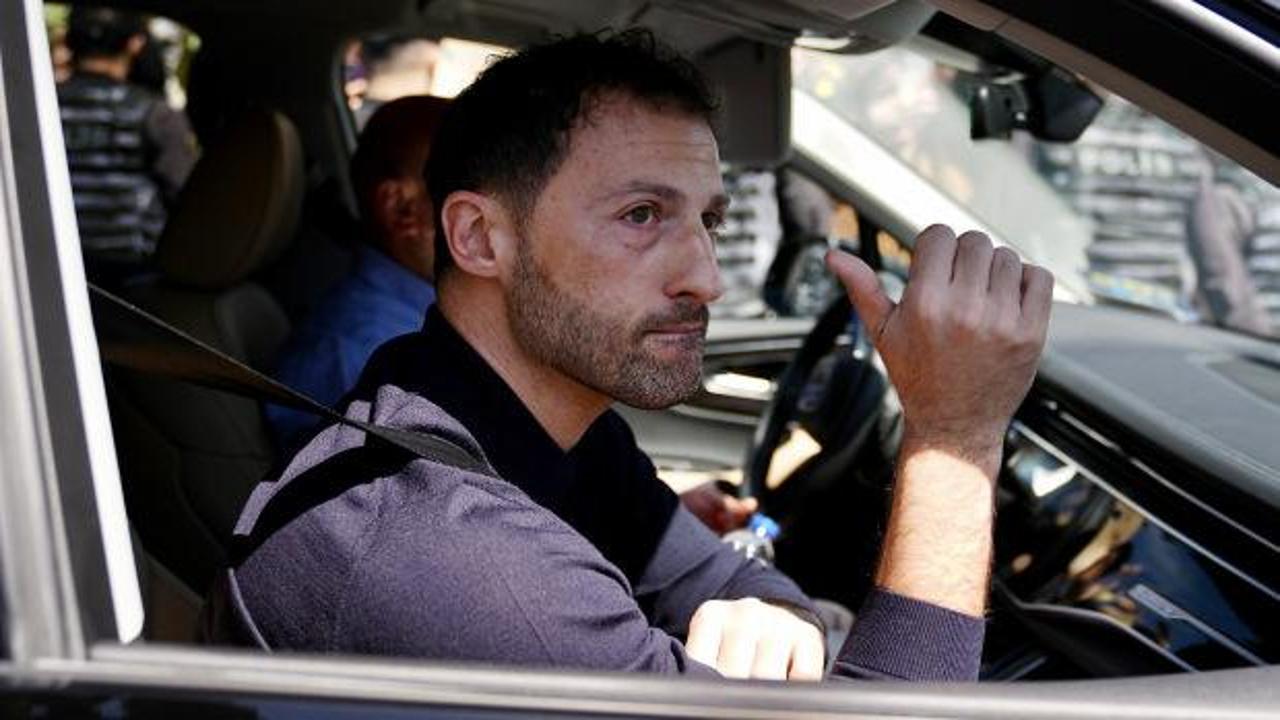Domenico Tedesco son kez Samandıra'da! Taraftarlardan sevgi seli: L&uuml;tfen gitme