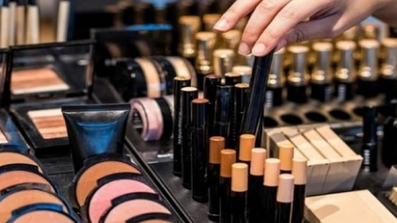 Kozmetik devi duyurdu! 10 bin kişiyi işten &ccedil;ıkartacak