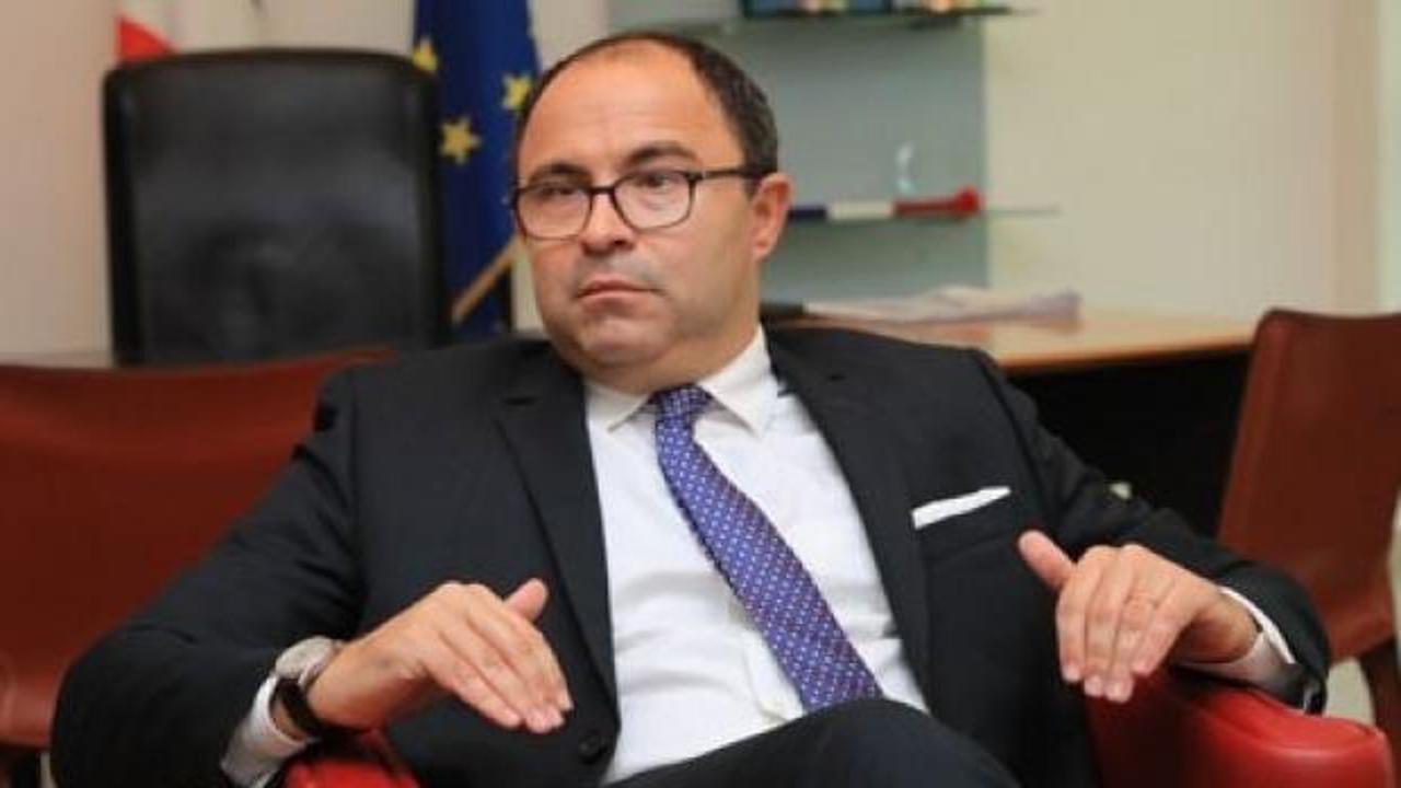 Madagaskar Fransız el&ccedil;iyi istenmeyen kişi ilan etti