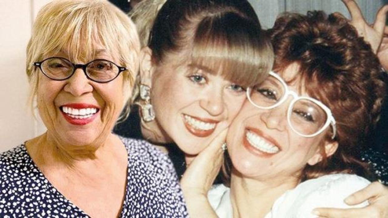 Şarkıcı T&uuml;lay &Ouml;zer 79 yaşında hayatını kaybetti!