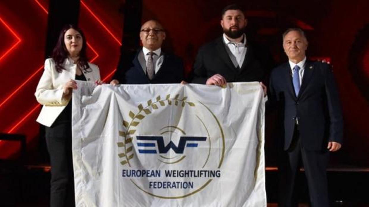 Kıtaya damgasını vuracak 2027 Avrupa Halter Şampiyonası, T&uuml;rkiye'de d&uuml;zenlenecek!