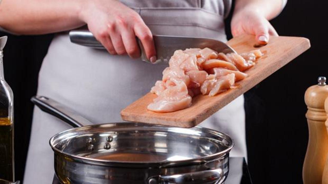 Tavuk pişirirken yapılan en b&uuml;y&uuml;k hatalar