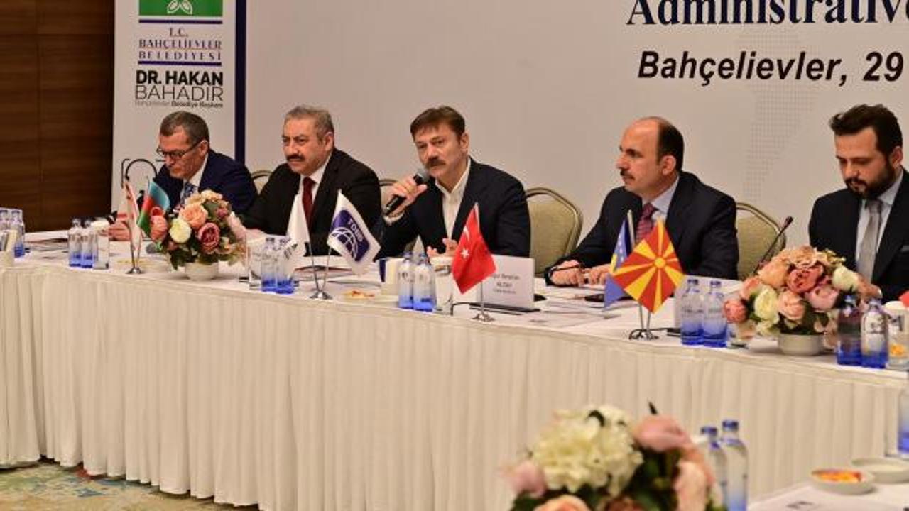 T&uuml;rk d&uuml;nyası belediyeleri Bah&ccedil;elievler'de buluştu