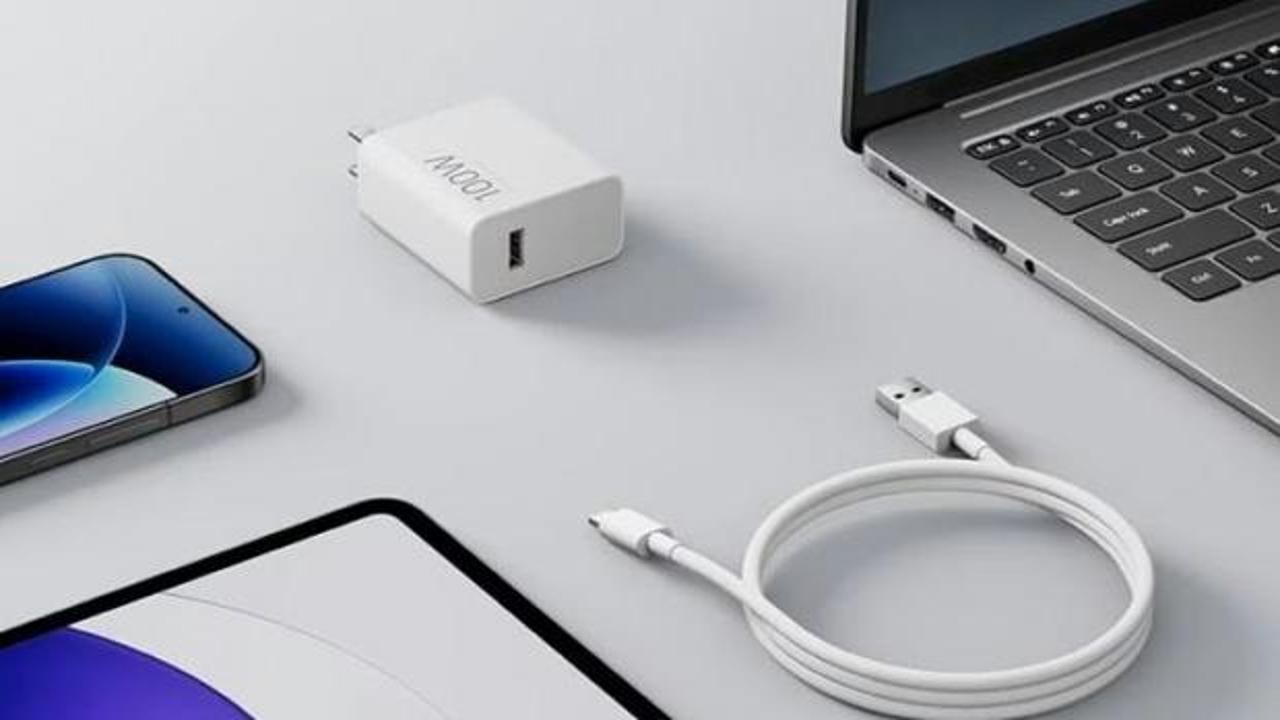 Xiaomi&rsquo;den 100W&rsquo;lık yeni GaN şarj adapt&ouml;r&uuml;: Laptopları bile şarj ediyor