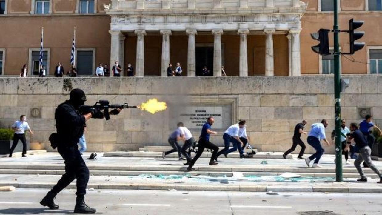 Yunanistan'da peş peşe silahlı saldırılar