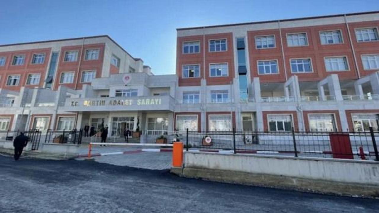 13 yaşındaki &ccedil;ocuğa cinsel istismar: 33 kişi tutuklandı
