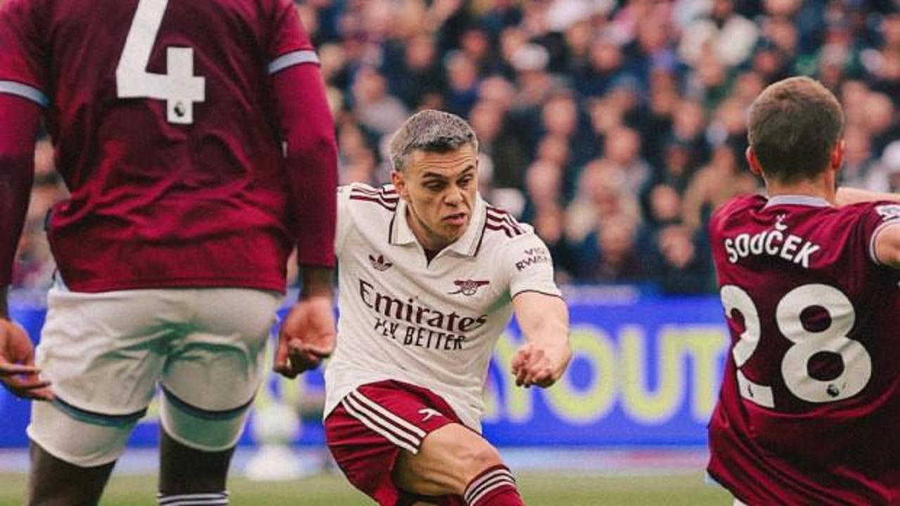 90+5'te gol VAR'dan d&ouml;nd&uuml;! Şampiyonluk i&ccedil;in geri sayım başladı