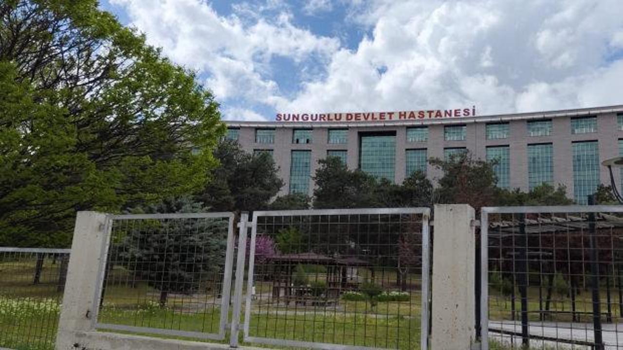 &Ccedil;orum'da KYK yurdunda kalan 55 &ouml;ğrenci zehirlenme ş&uuml;phesiyle hastanelik oldu