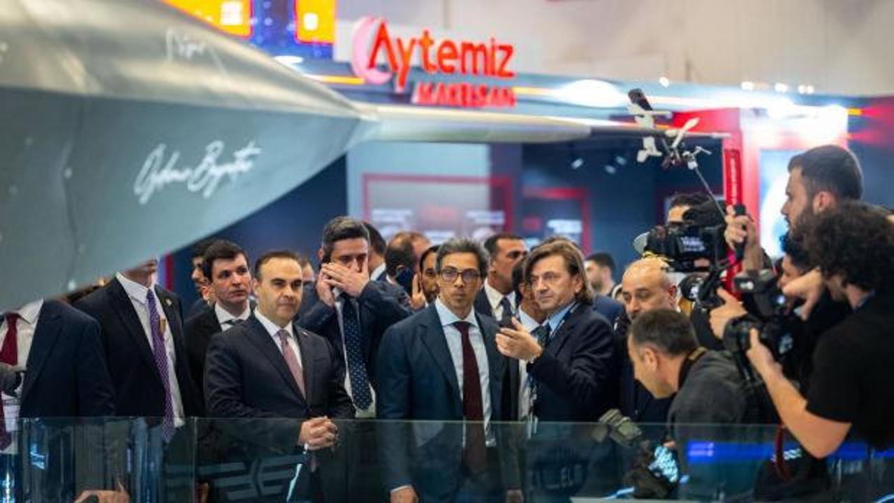 BAE Devlet Başkanı Yardımcısı T&uuml;rk savunma sanayine hayran kaldı