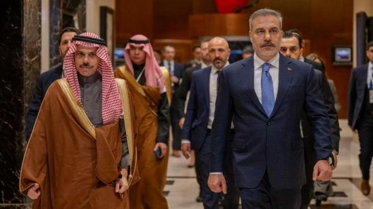 Bakan Fidan, Suudi mevkidaşı Prens Faysal ile g&ouml;r&uuml;şt&uuml;