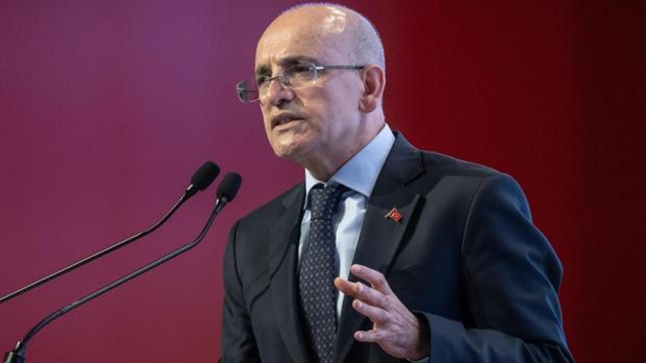 Bakan Şimşek: Şoku vatandaşa yansıtmadık! Mazot 90 lira olurdu