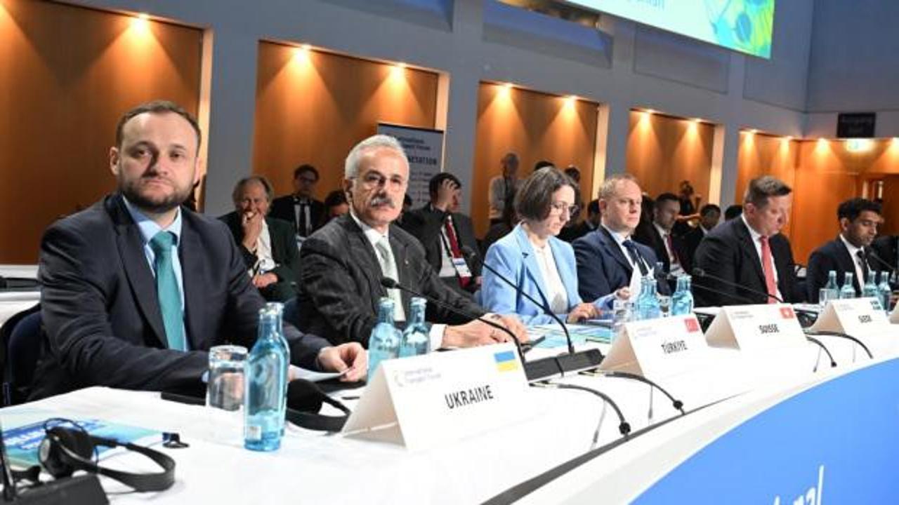 Bakan Uraloğlu: Alternatifi olmayan her sistemin kırılgandır