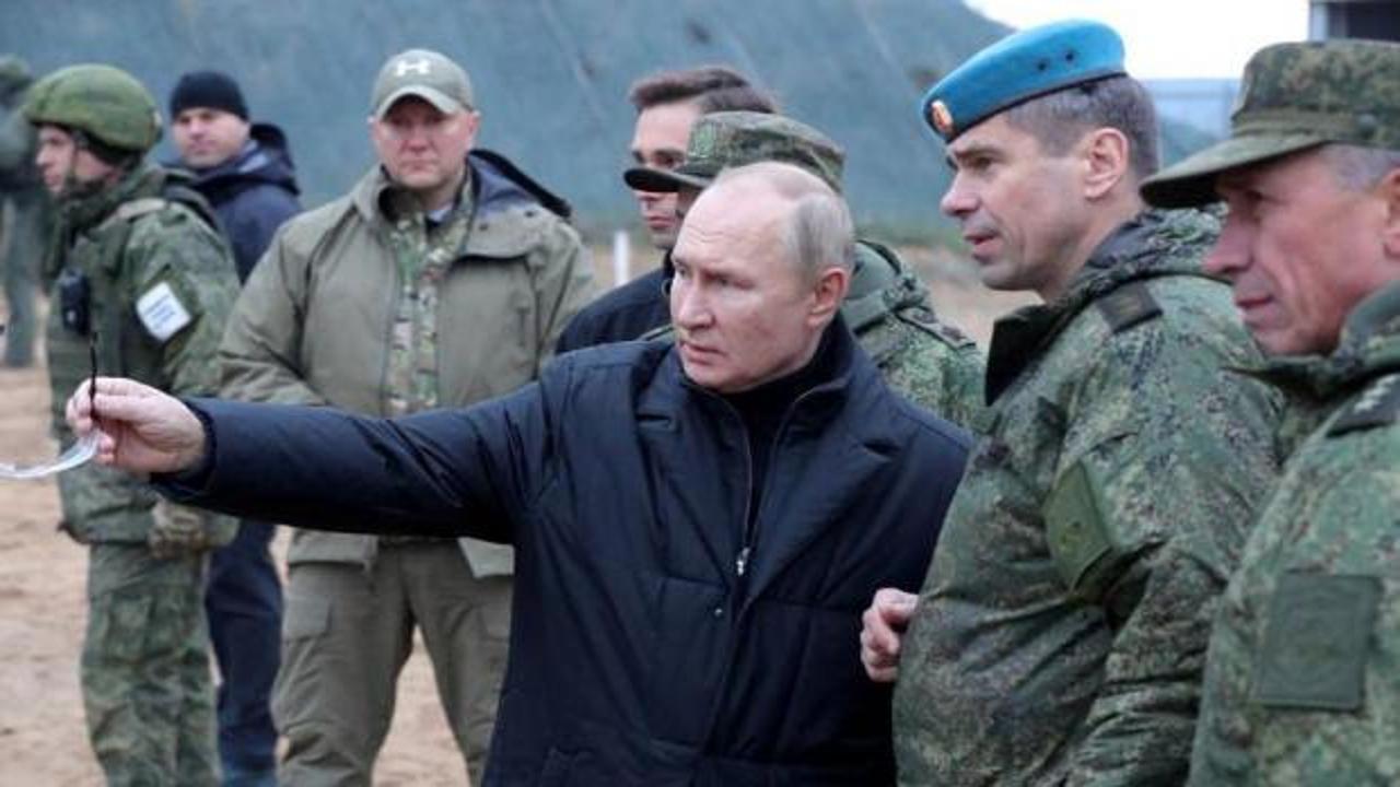 İstihbarat raporu paylaşıldı! Putin '&ccedil;embere' alındı, Rusya'da darbe paniği...