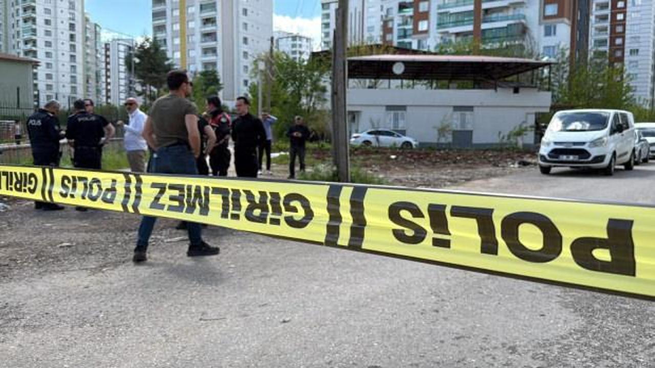 Okul b&ouml;lgesinde silah sesleri! Peş peşe ateş edildi, &ouml;ğrenciler panikledi