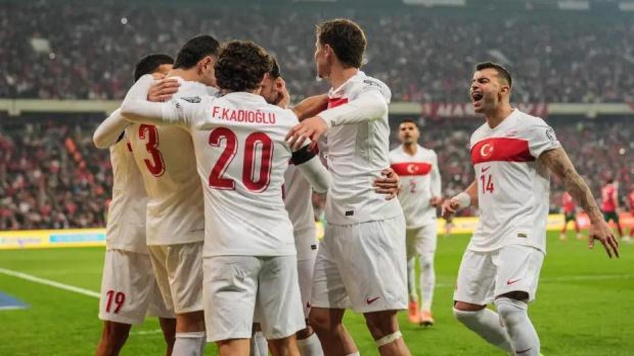 A Milli Takım'ın D&uuml;nya Kupası marşı yayınlandı: "T&uuml;rkler geliyor"
