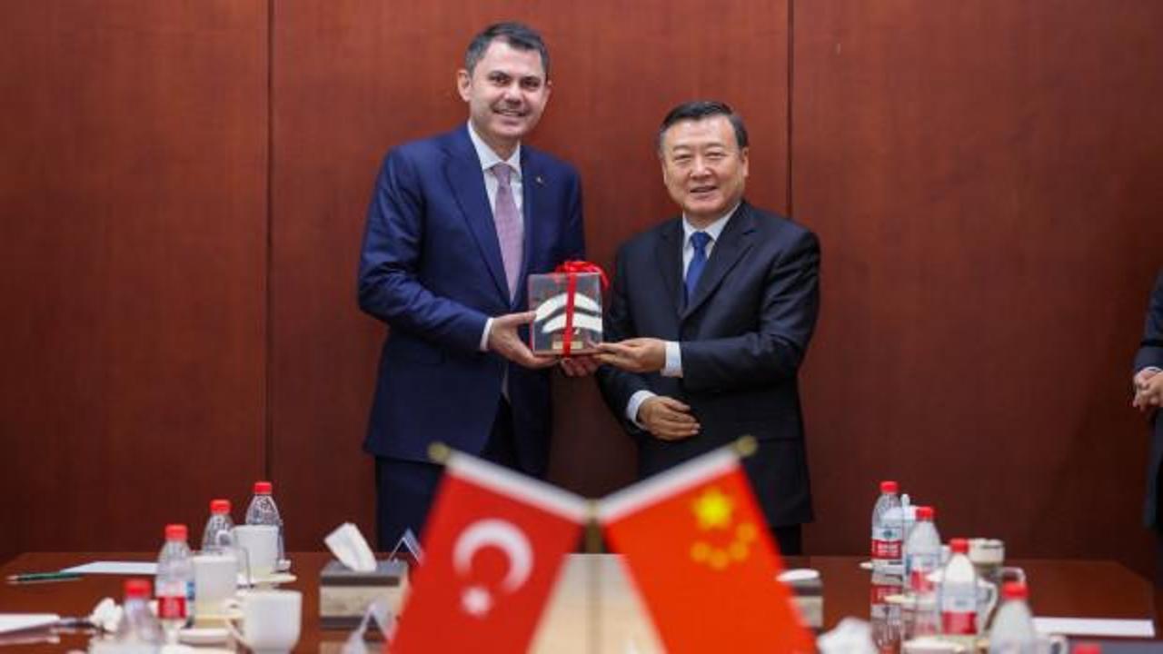 Bakan Kurum, Pekin'de Konut ve Kentsel-Kırsal Kalkınma Bakanı Ni ile g&ouml;r&uuml;şt&uuml;