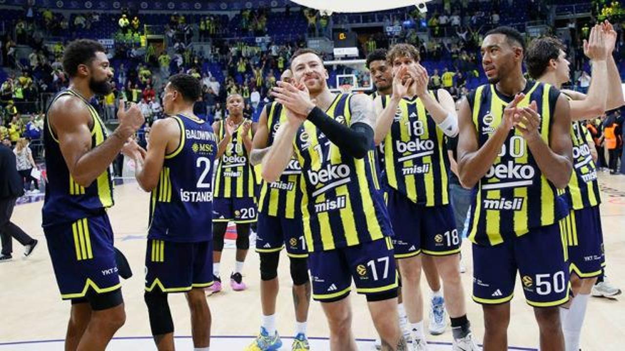 Fenerbah&ccedil;e liderlik i&ccedil;in parkeye &ccedil;ıkıyor!