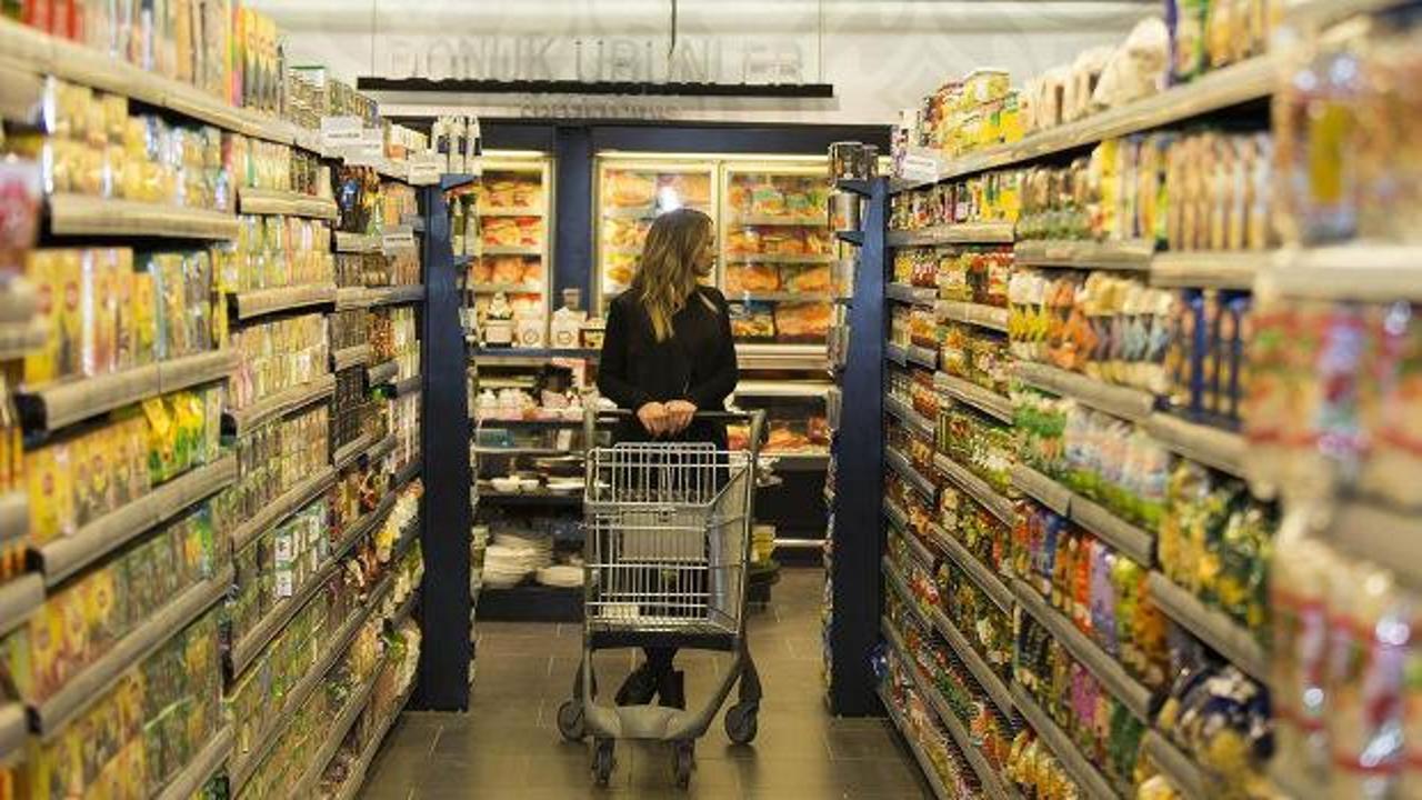 Ticaret ve perakende satış hacmi martta aylık ve yıllık bazda arttı