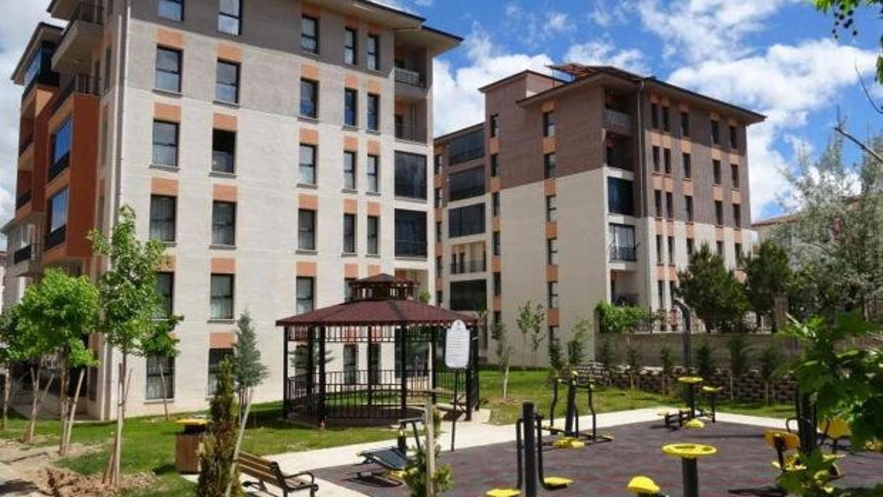 18 yaşındaki gen&ccedil; kız parkta &ouml;l&uuml; bulundu