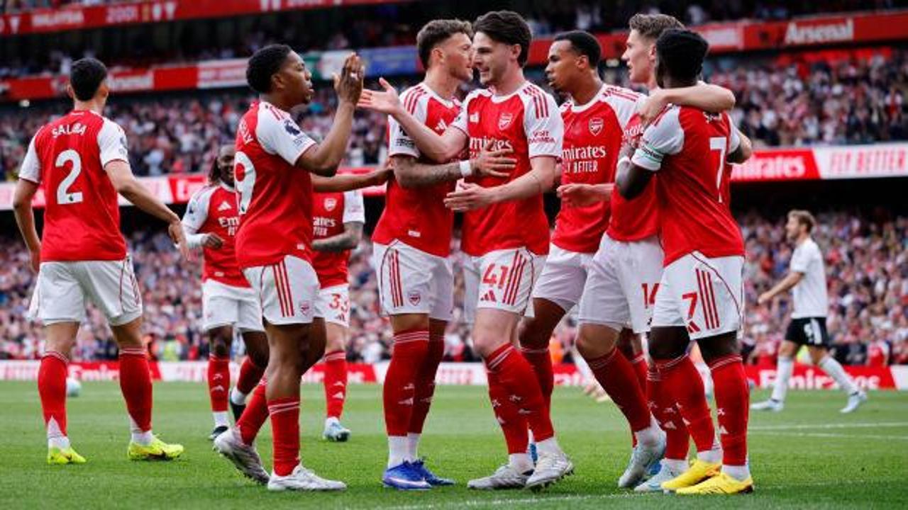 Arsenal 22 yıl sonra şampiyon oldu