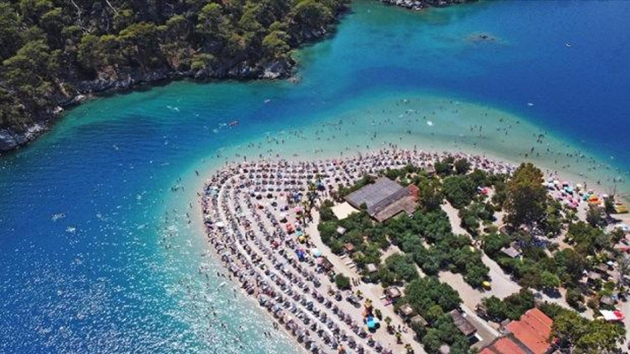 Bu yıl T&uuml;rkiye'den 580 plaj "Mavi Bayrak" almaya hak kazandı