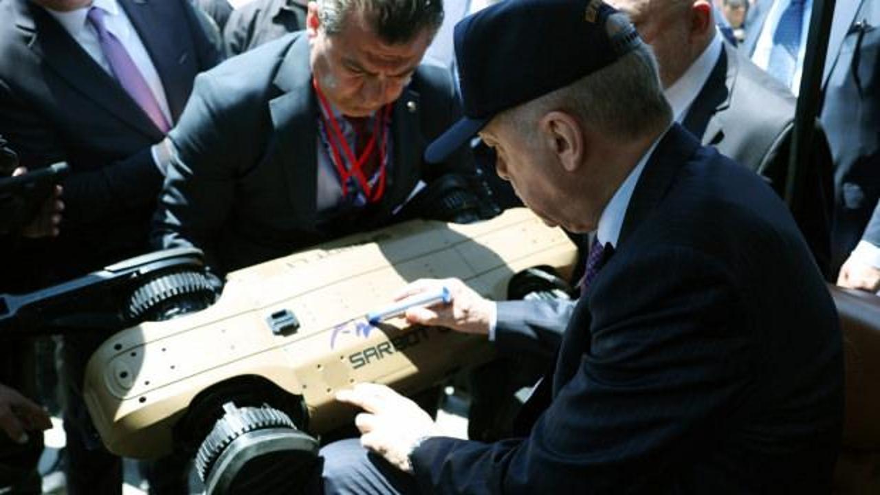 Cumhurbaşkanı Erdoğan, EFES 2026&rsquo;da SARBOT L1&rsquo;i İnceledi