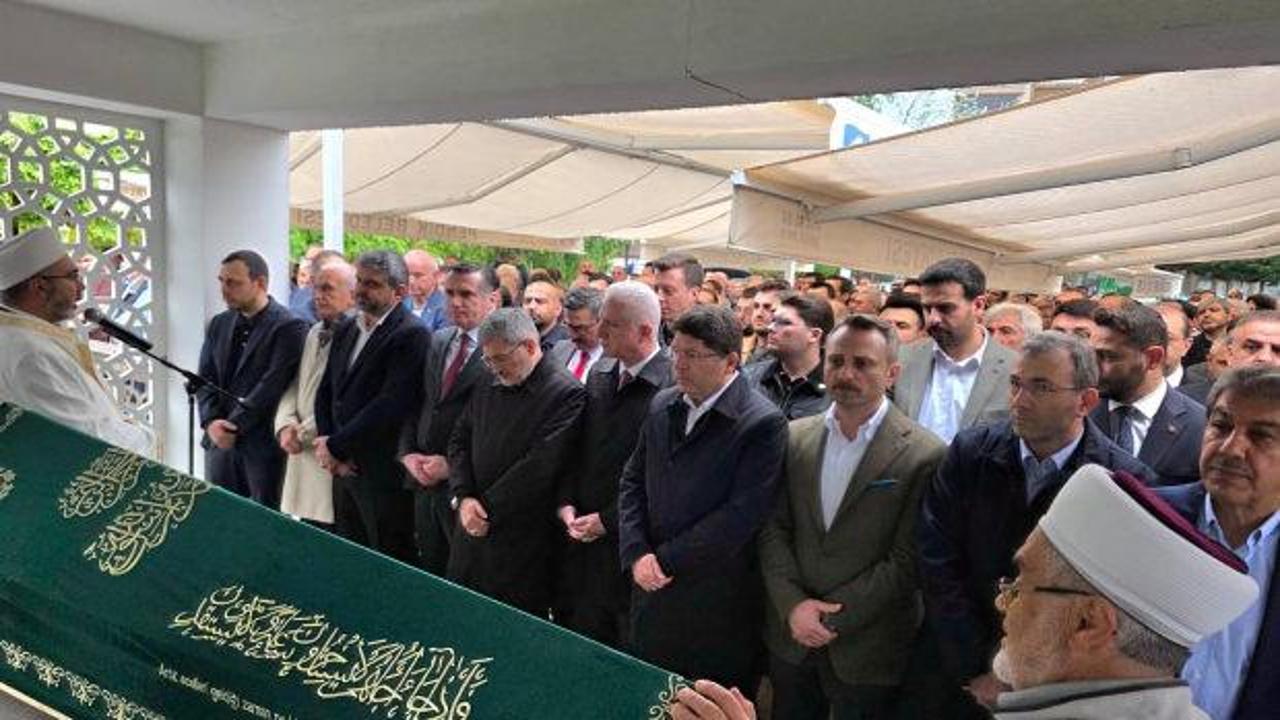 Eski Bakan Yılmaz Tun&ccedil;'un acı g&uuml;n&uuml;