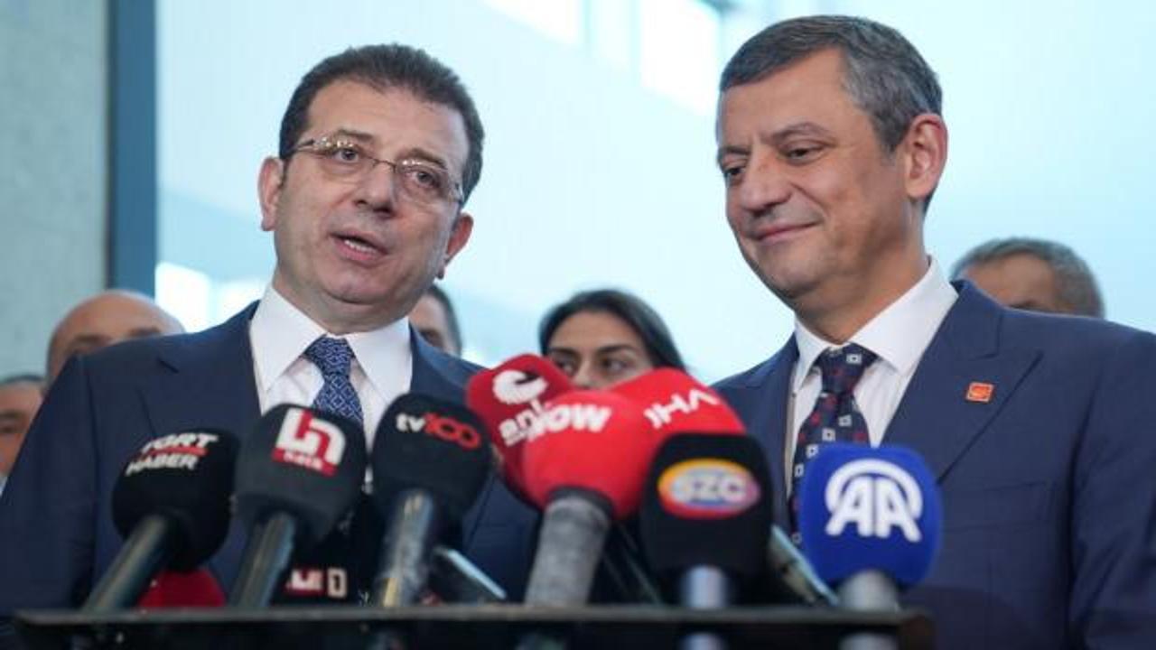 Tören gövde gösterisine dönüştü! Özgür Özel ve Ekrem İmamoğlu'na başkaldırı!