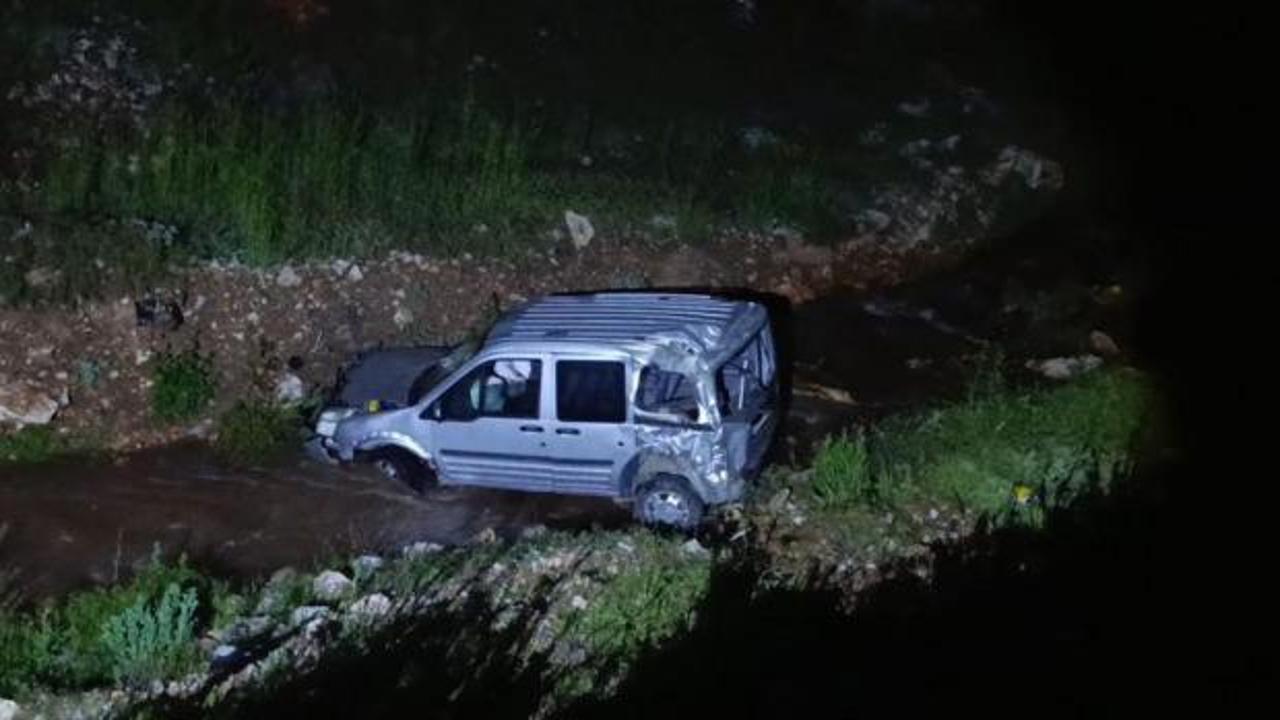 Malatya'da hafif ticari ara&ccedil; dereye u&ccedil;tu: 1 yaralı