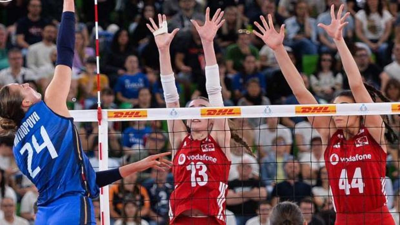 A Milli Kadın Voleybol Takımı, İtalya'ya 3-1 mağlup oldu