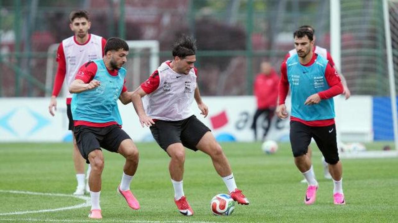 A Mili Futbol Takım yeniden &ccedil;alışmalara başladı