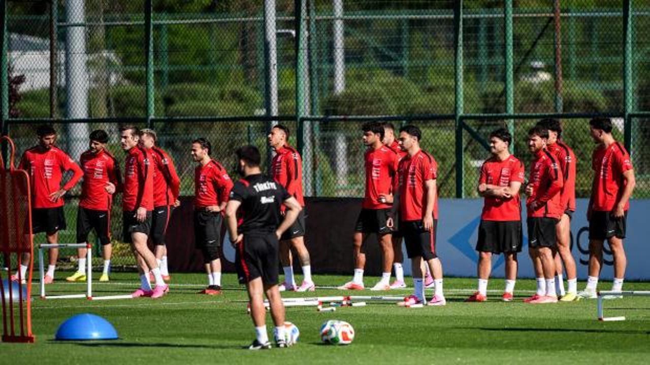 A Milli Takım D&uuml;nya Kupası hazırlıklarını s&uuml;rd&uuml;rd&uuml;! 4 yıldız tedavi oldu