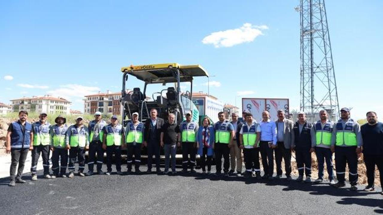 Gaziantep B&uuml;y&uuml;kşehir asfalt sezonunu a&ccedil;tı