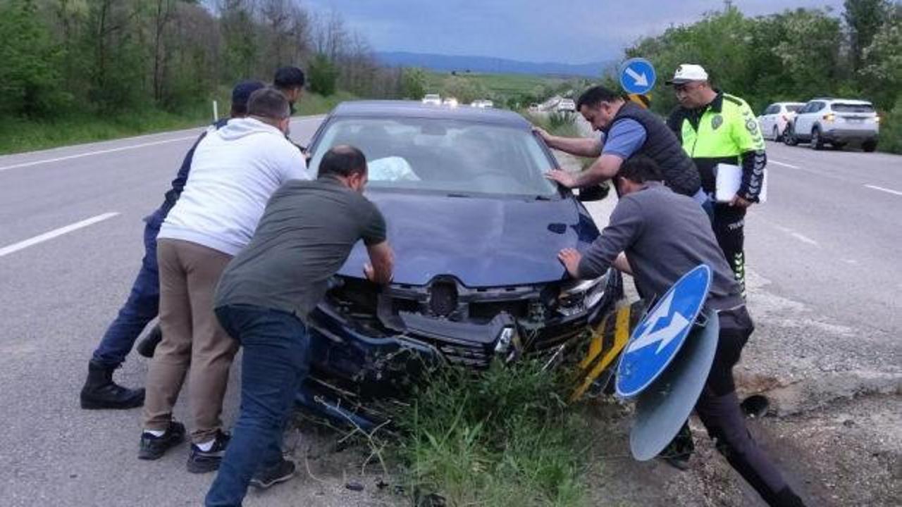 Kastamonu&rsquo;da &uuml;&ccedil; ara&ccedil; &ccedil;arpıştı: 5 yaralı