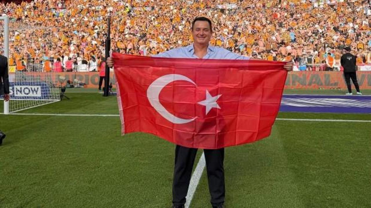 Premier Lig'e &ccedil;ıkan Hull City'de Acun Ilıcalı'nın ilk hamlesi Galatasaray'dan