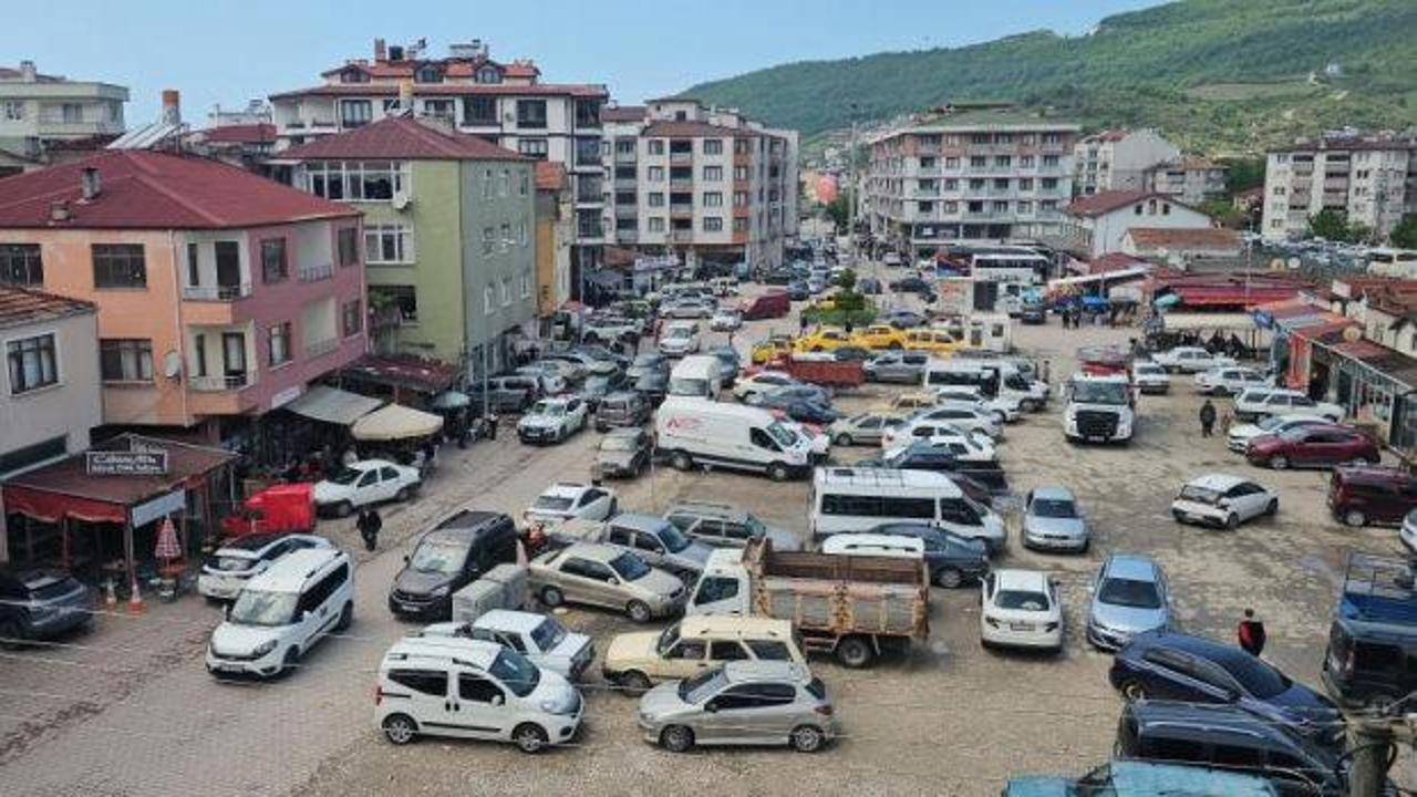 Tatil i&ccedil;in il&ccedil;eye akın ettiler, n&uuml;fus 10 kat arttı