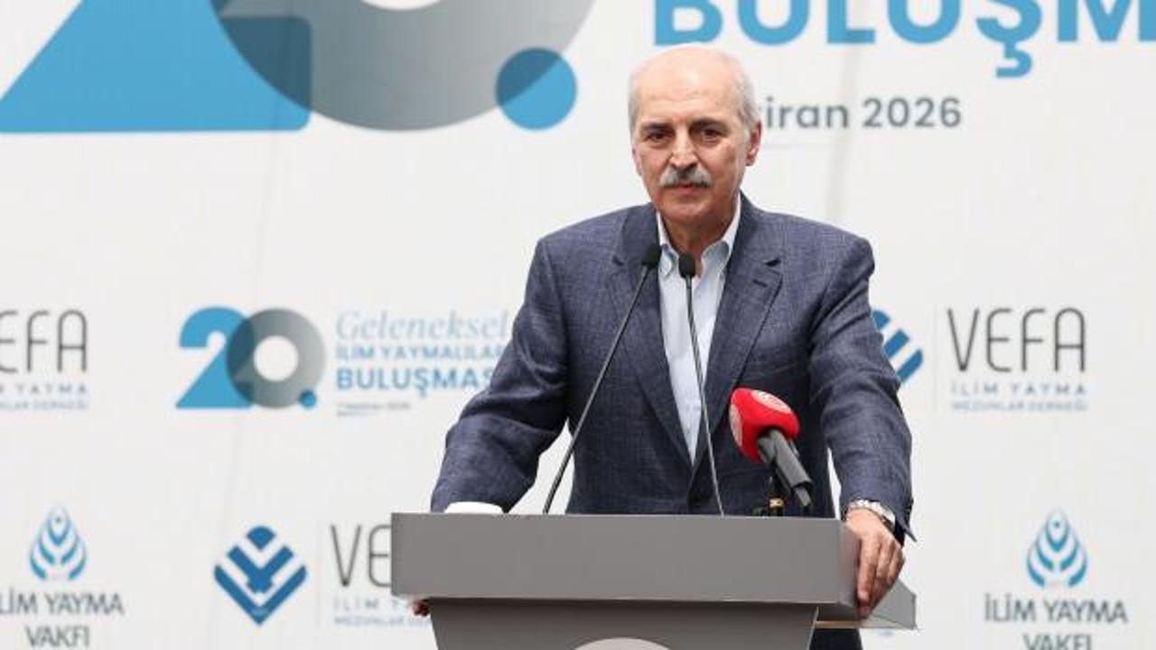 TBMM Başkanı Numan Kurtulmuş konuşma yaparken